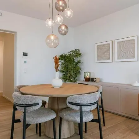 Apartment Nora - Elegant Seaview Escape With Balcony Ostende