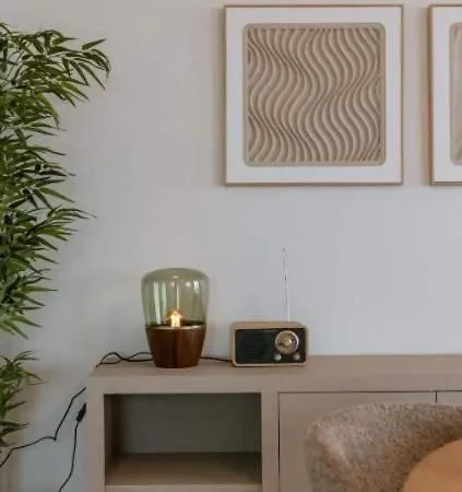 Apartment Nora - Elegant Seaview Escape With Balcony *