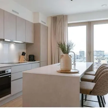 Nora - Elegant Seaview Escape With Balcony *