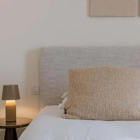 Nora - Elegant Seaview Escape With Balcony Ostende