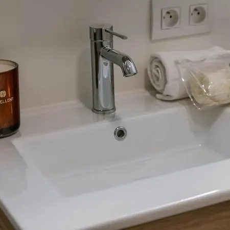 Apartment Nora - Elegant Seaview Escape With Balcony Ostende