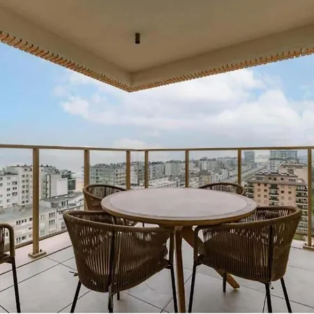 شقة Nora - Elegant Seaview Escape With Balcony