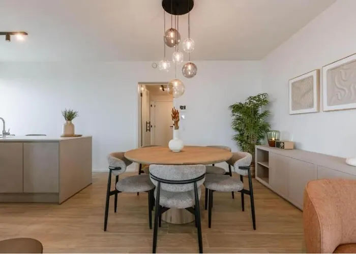 Nora - Elegant Seaview Escape With Balcony Apartman