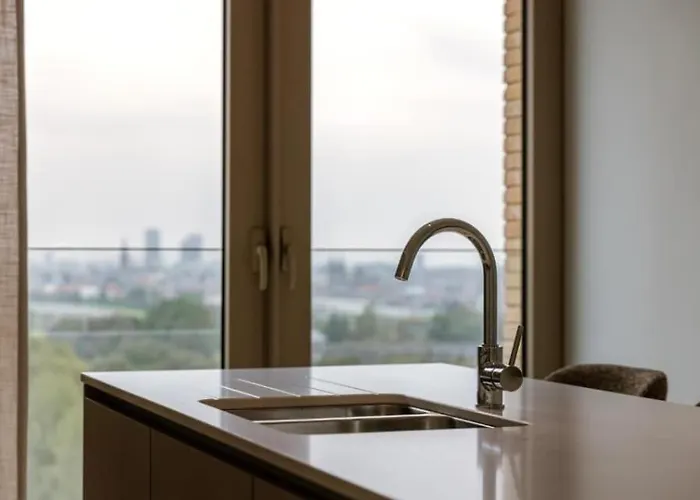 Apartment Nora - Elegant Seaview Escape With Balcony