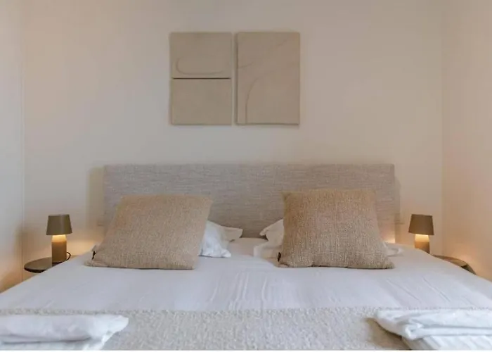 Nora - Elegant Seaview Escape With Balcony * Ostende