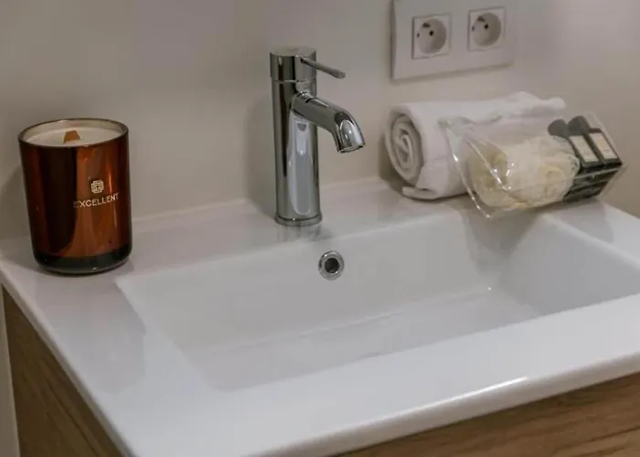 Apartment Nora - Elegant Seaview Escape With Balcony Ostend