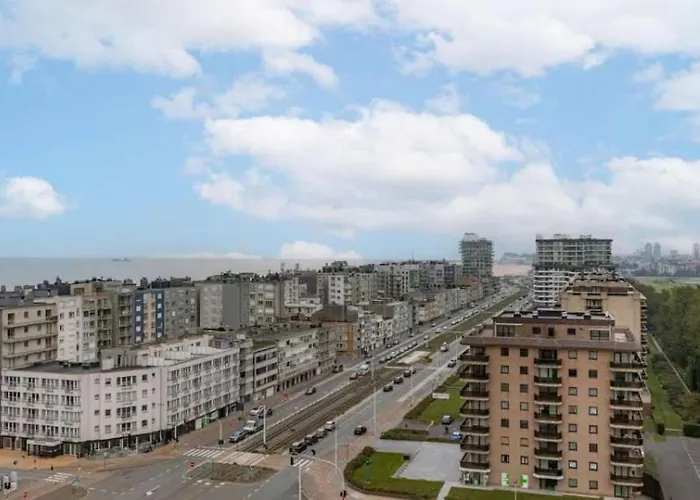 Nora - Elegant Seaview Escape With Balcony * Ostend